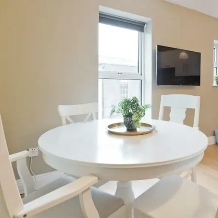 Newly Renovated Self-catered Near Temple Bar